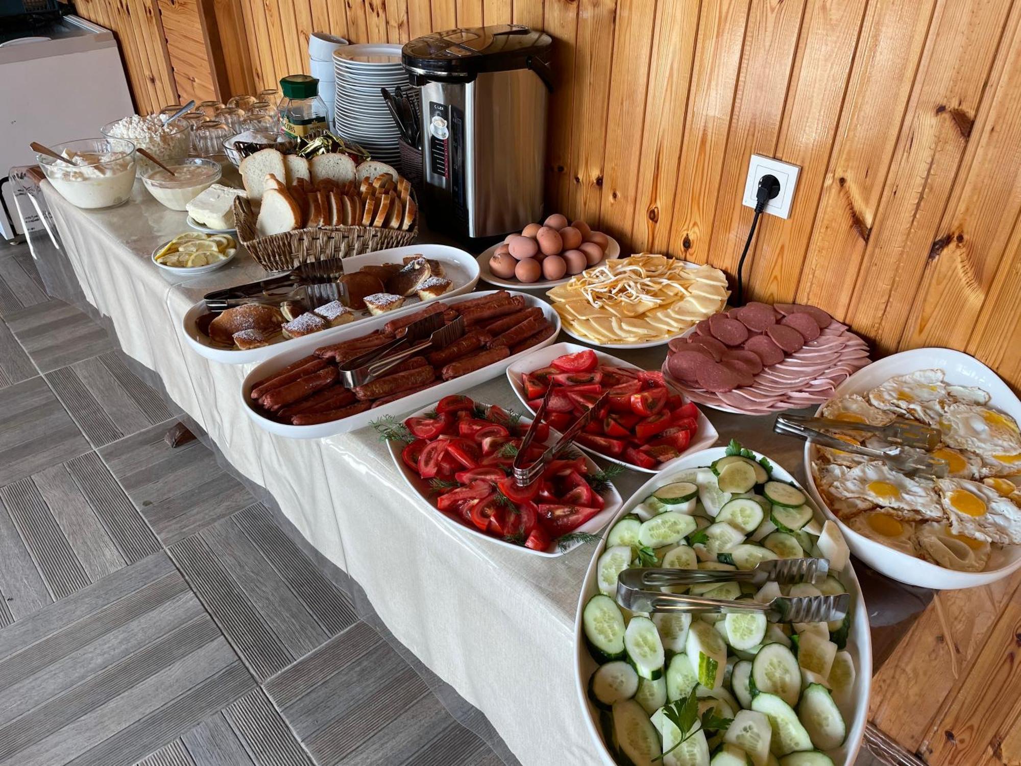 Бугенвиллея Lidzava Extérieur photo